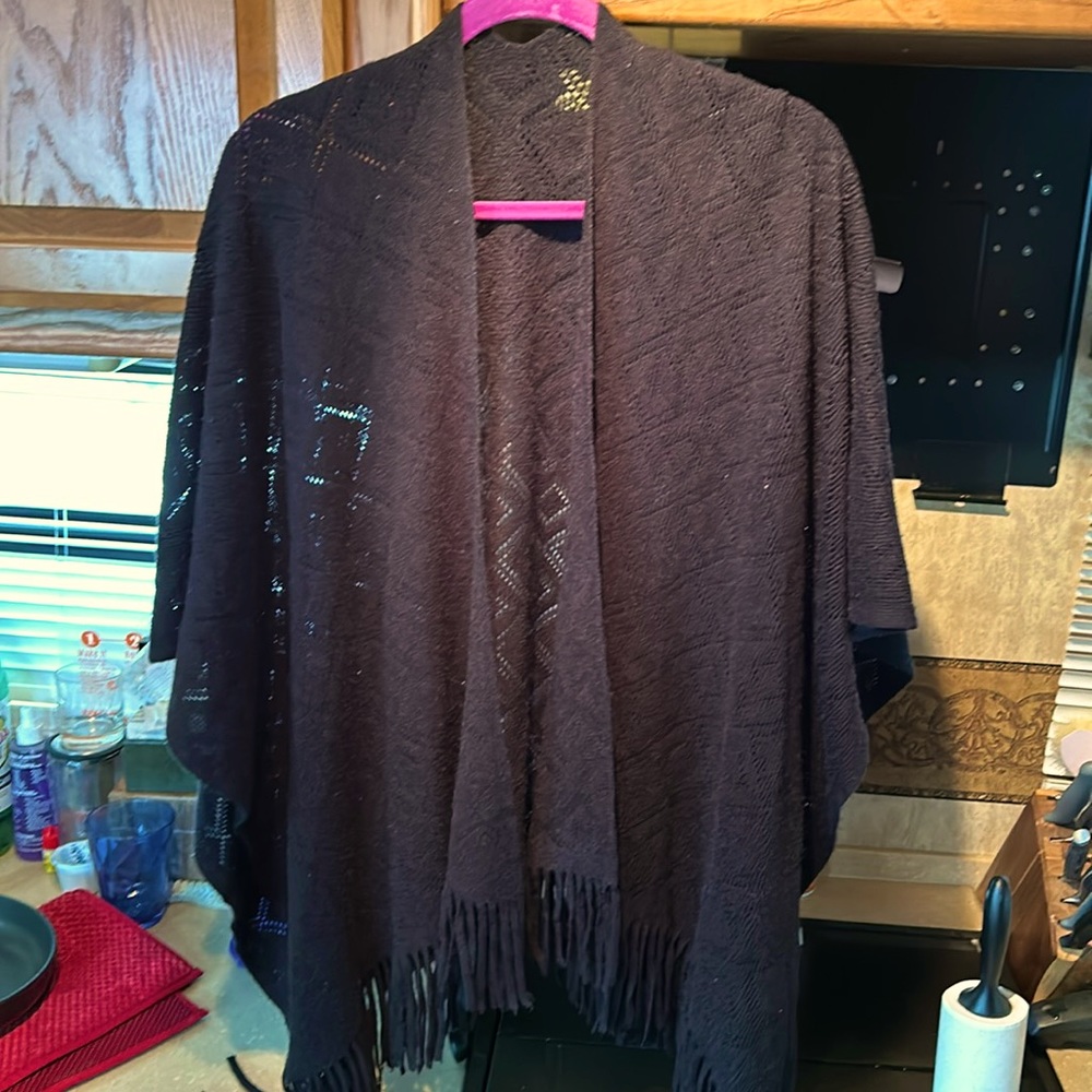 4/$20 O/S black poncho style wrap with fringe